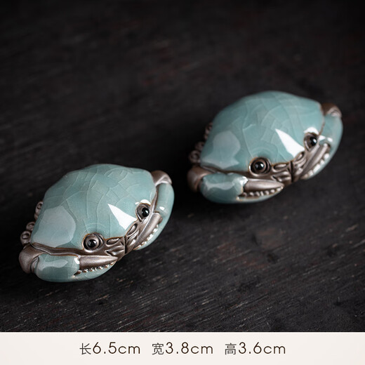 Xixi Taitai ceramic small crab tea pet ornaments Ge Kiln handmade crabs can be raised for tea and creative tea table decorations Fu Jia Tian Xia - Pair of small crabs