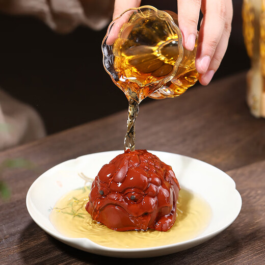 Gold inlaid jade Yixing purple sand tea pet, hand-carved tea set accessories, tea tray and tea table ornaments, three-legged Ruyi Golden Toad