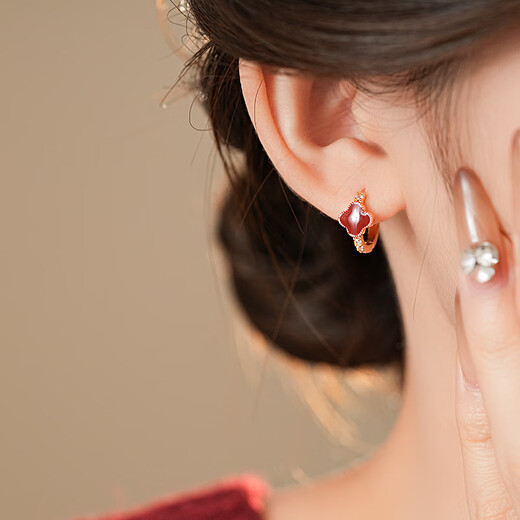 KASIYU2025 New Autumn and Winter Red Oil Drop Earrings and Earrings, Exquisite Four-leaf Clover Earrings, New Year Earrings, Versatile Women's Four-leaf Clover Earrings