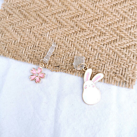Ye Yu is suitable for Huawei mobile phone dustproof plug type-c data port beautiful picture Samsung Xiaomi OPPO universal cute girl heart pendant vertical ear rabbit separate charging plug Apple iPhone interface