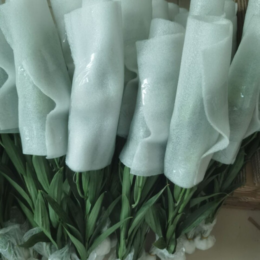 Yunnan Kunming base direct hair festival water-raised flowers bouquet perfume lily life flowers and flowers 10 red lilies (collection of preservatives)