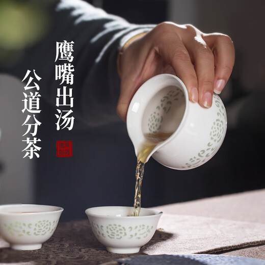 Jingdezhen, the capital of Modu, high-end exquisite kung fu covered bowl and tea cup set, ceramic home handmade hollow tea set for the living room, complete set, snow jade exquisite wrapped branches, 8-piece covered bowl set