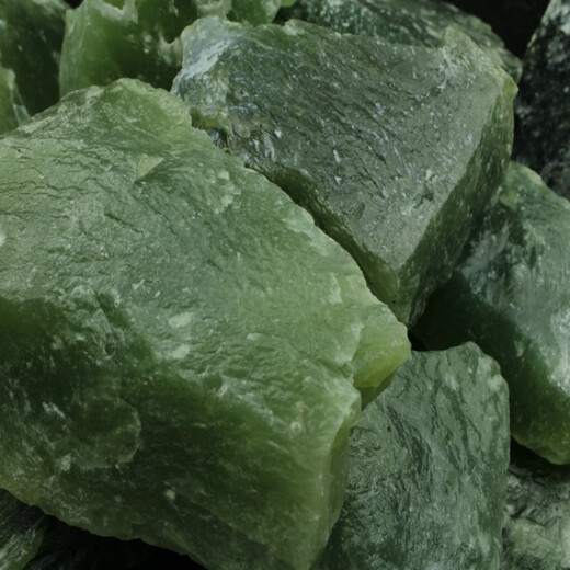 Ancient Ranxiu jade wool material 180 jade raw stone seed material bare stone scraps can be carved ornaments pendant five Jin Jin equal to 0.5 kilograms