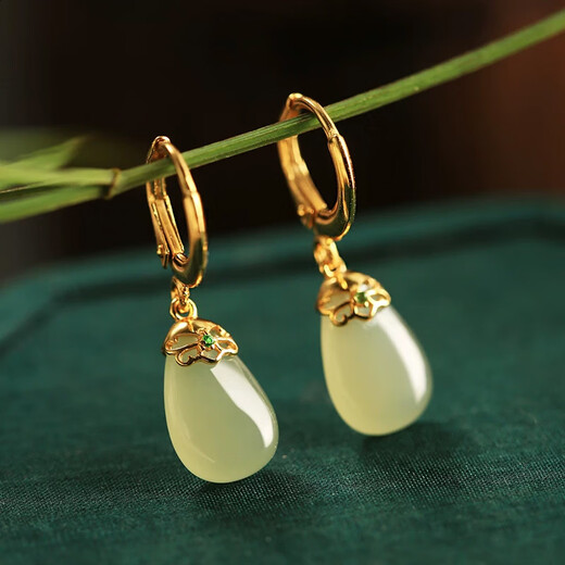 Idel natural Hetian jade silver water drop earrings for women, a high-quality gift for mother's Valentine's Day birthday gift earrings, earrings, and Hetian jade water drop earrings E3478
