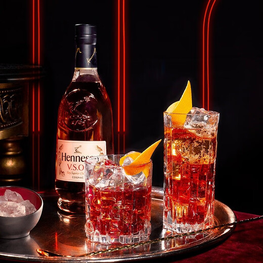 轩尼诗（Hennessy） VSOP 干邑白兰地 法国进口洋酒 700ml （新老包装随机发货） 700mL