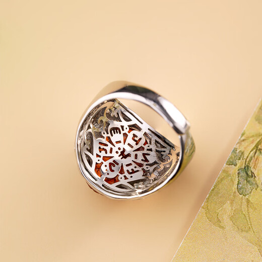 Potala Palace 925 silver ring amber Mahakala ring for men and women Tibetan ethnic style adjustable birthday gift for husband 925 silver inlaid amber Mahakala ring