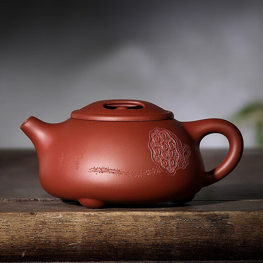 Centennial Liyong Yixing purple sand pot pure handmade raw mineral clear cement cow cover stone scoop pot Kung Fu tea set teapot 340ml