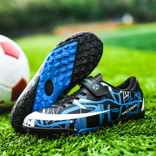Youth training football shoes children's long spikes and Velcro for boys, primary school students, middle and large children's football sports training shoes 157 blue ding-Velcro 35 socks + guard