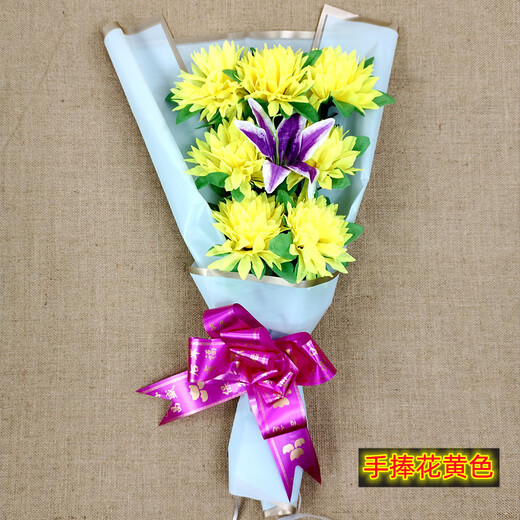 Qingming Festival tomb-sweeping hand holding flowers, silk flowers to offer sacrifices to the tomb, cemetery placement of tombstones, fake flowers, plastic flower decoration, hardcover yellow and white