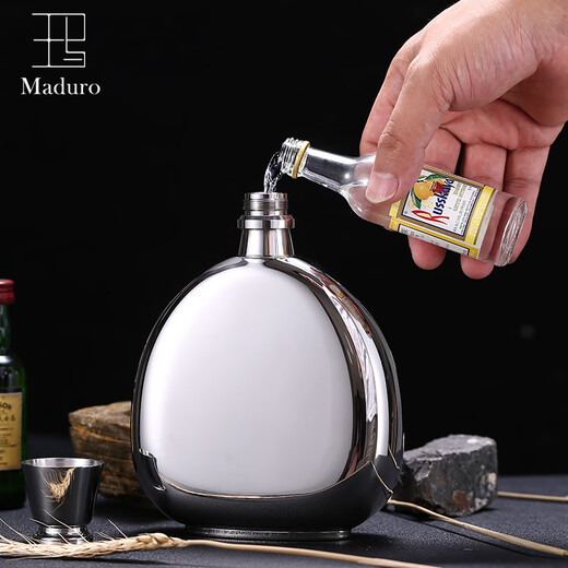 Maduro304 Stainless Steel Large Wine Bottle Outdoor Carry Convenient Kettle Large Capacity Wine Bottle 17 ounces 1 Jin Jin is equal to 0.5 kilograms with engraving customization