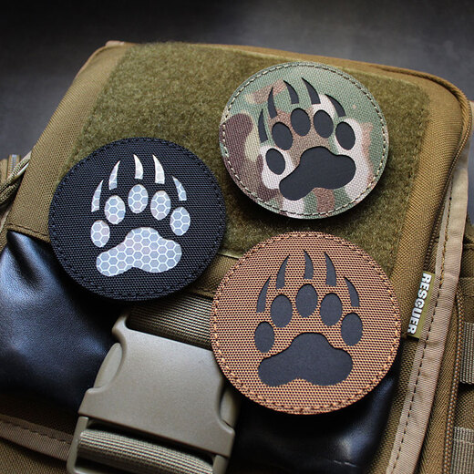 Punisher Bear Claw Velcro Badge Camouflage Morale Badge IR Armband Outdoor Tactical Backpack Badge DIY Badge Decoration Luminous Smiley Face
