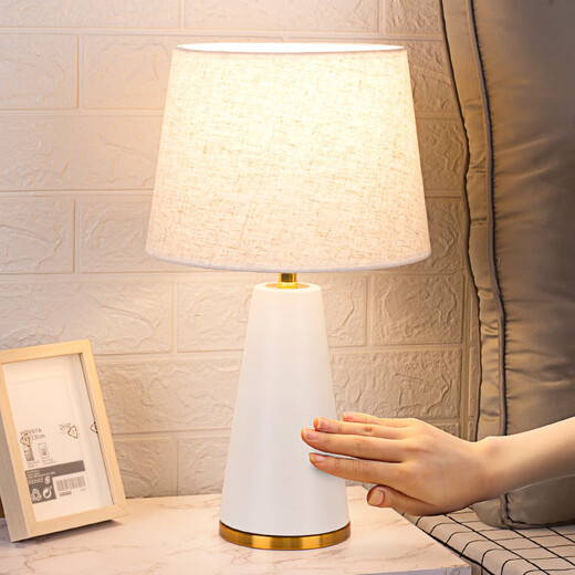 宅品（home taste）北欧床头柜台灯轻奢床头装饰台灯卧室床头灯家用简约现代高端触摸 【哑白】 按钮开关+单一亮度 暖光 5W