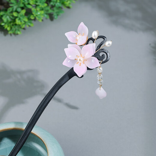 He Jiagong Hanfu headdress, tassel hairpin, fairy style, ancient style, simple updo hair accessories, sandalwood hairpin hairpin, pair of clips