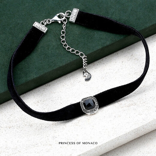 MGS physical same style Mangu silver snowflake choker women's necklace fashionable silver leather rope pendant necklace black agate pendant necklace