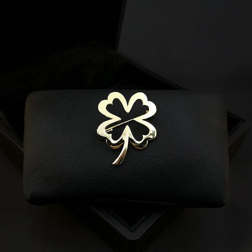 Jianla's new four-leaf clover brooch, men's and women's suit collar button, fashionable temperament corsage, shirt anti-exposure pin, gold B08-305