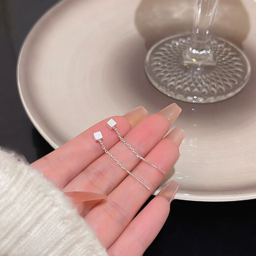 Youfang Square Tassel Earrings 2025 New Trendy Earrings for Females Niche Design No need to remove earrings when sleeping with pierced ears, silver, one pair