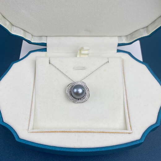 Precious Tahitian black pearl pendant 12-13mm flawless round strong light seawater pearl pendant s925 silver free silver chain
