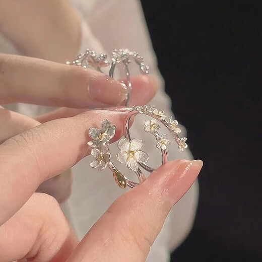 BJYL Blossoms Camellia Ring Girlfriend Matching Ring Pair of Niche Design Simple Opening Couple Gift Couple Pair + Exquisite Gift Box