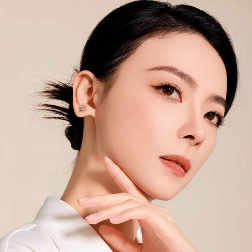 Mengjinyuan platinum earrings four-leaf clover pt950 platinum platinum earrings for women, a pair of earrings for my girlfriend