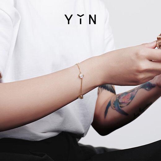 YIN series gold than three flower 18K gold bracelet carnelian black agate jewelry gift for girlfriend white mother-of-pearl 15+1+1cm
