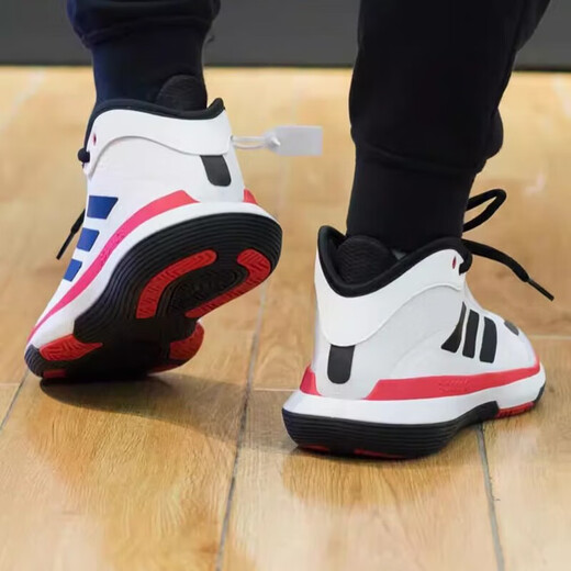 阿迪达斯（adidas）篮球鞋男鞋 春秋Bounce Legends实战训练减震运动鞋舒适休闲鞋 IE9277 44 (270mm)