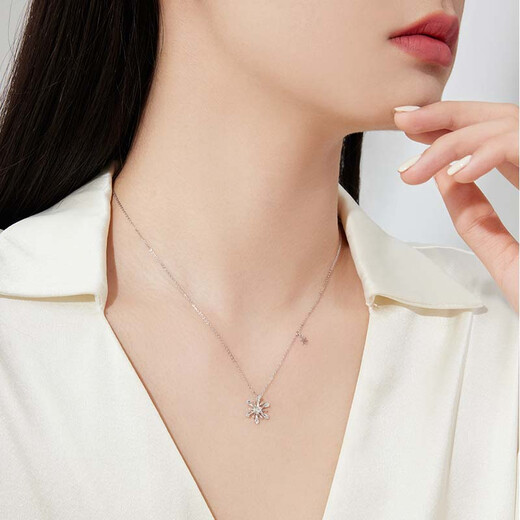 Chow Tai Fook PT G&W romantic snowflake platinum diamond necklace 40cm CP1278