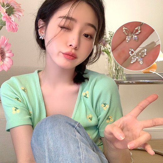 Jianlu Silver Needle Earring Set One Week Earrings Gift Box Earrings for Women 2025 New Jewelry Birthday Gift for Girlfriend Temperament Earrings Seven-piece Gift Box Set