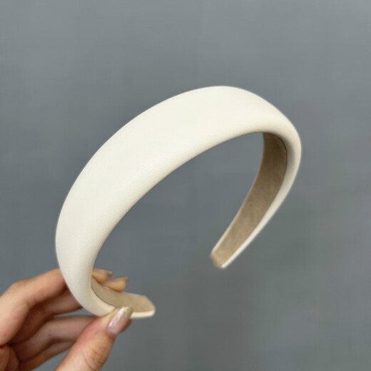 Korean version of the same retro soft leather sponge headband to increase the top of the head and temperament for going out, women's black