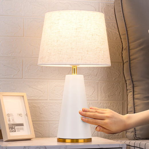 宅品（home taste）北欧床头柜台灯轻奢床头装饰台灯卧室床头灯家用简约现代高端触摸 【哑白】 按钮开关+单一亮度 暖光 5W