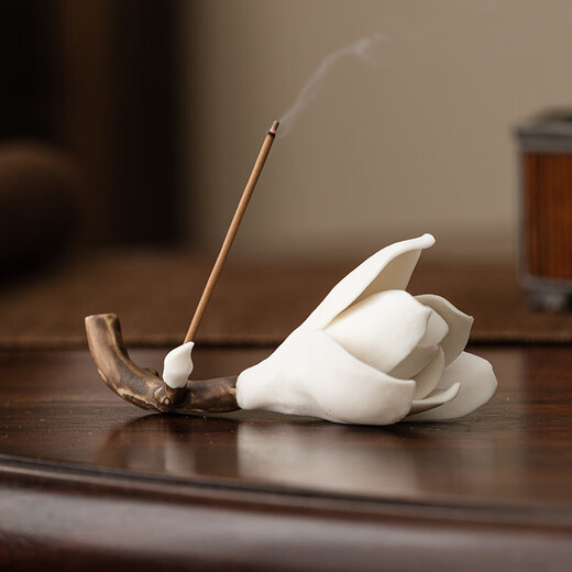 Extremely simple gardenia flower incense stick, ceramic incense stick, pen holder, Dehua white porcelain tea set, tea ceremony accessories, tea table, tea table small ornaments, gardenia flower ornament, small incense stick_White No Specifications