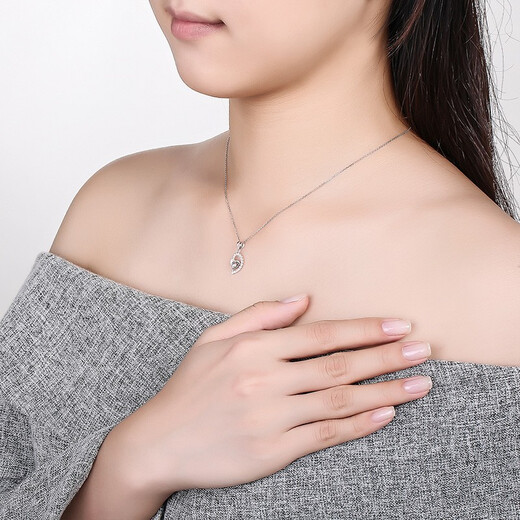 Saturday Fortune (ZLF) PT950 platinum pendant women's car flower heart-to-heart pendant without chain T 1.21g