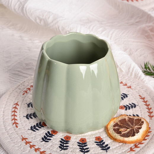 Durable fruit fork, household stainless steel fruit picks, dessert fork, coffee spoon set, storage fork, creative light luxury style, 1 can + 6 forks, avocado green