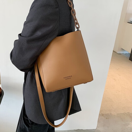 [MODO] Candy Diary Retro Bag Women's 2022 Autumn and Winter New Trendy Large Capacity Internet Celebrity Single Shoulder Chain Bag Versatile Crossbody Bucket Bag Coffee Color