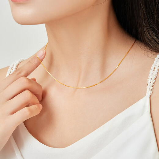 Chow Tai Sang 18K Gold Chain Classic Versatile Necklace as a Birthday and Holiday Gift for Your Girlfriend - Give More or Return Less as a Gift for Mom 18K Gold Chopard Chain Approximately 1g