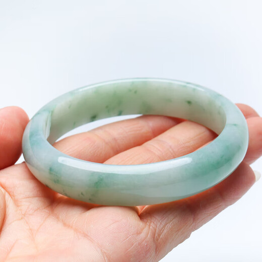 Yixin Jade returns to the market on 11.11. Grade A jadeite bracelet. Ice-waxy jadeite floating flower jadeite bracelet. Inner diameter is about 57-58mm.