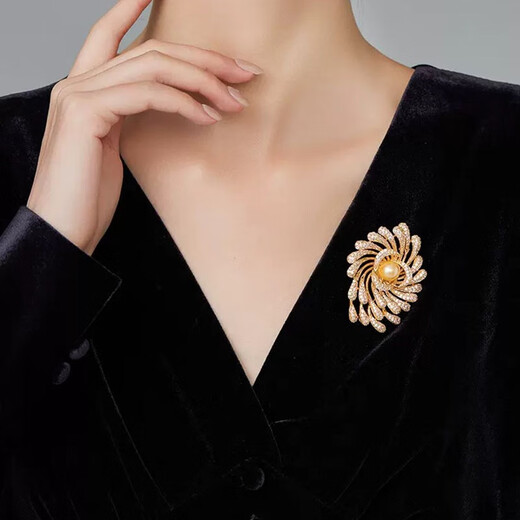 QUAMER luxury atmospheric fireworks brooch women's suit sweater high-end freshwater pearl corsage couple golden atmospheric fireworks