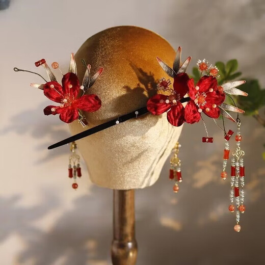 Meng Junchen Chinese style bridal headwear cheongsam morning gown Hanfu intangible cultural heritage velvet flower hairpin hair accessories classical wedding ethnic style accessories burgundy velvet flower butterfly tassel hairpin set