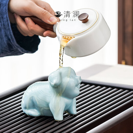 Qinglan (QINGLAN) Ru Kiln tea pet ornaments can be opened to raise creative tea accessories for home and office zodiac pig Kung Fu tea set ornaments beige Ru Kiln lucky pig tea pet