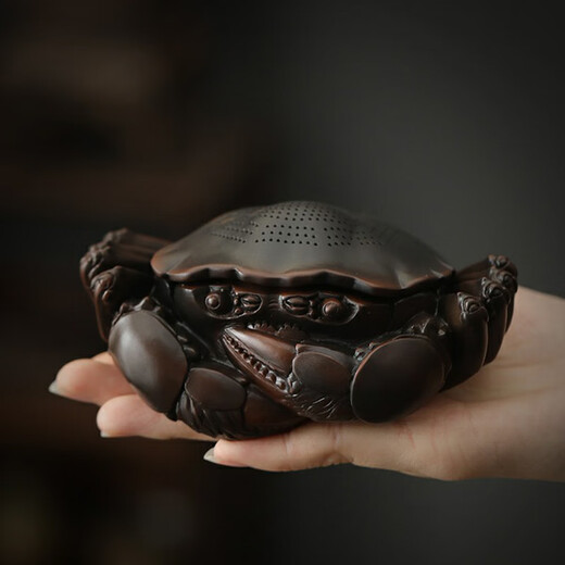 Shuming purple pottery crab tea drain can be used to raise tea pets, household tea filters, tea partitions, all-ceramic integrated filter set, purple pottery crab filter tea pets, large size