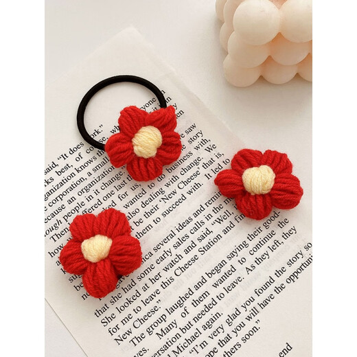 CHUXIANG gives you a small red flower brooch, peripheral accessories, bracelets, cute Japanese pins for women's hair, 1# red flower brooch B02-304-9