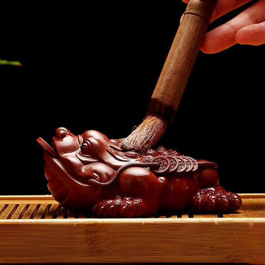 Gold inlaid jade tea pet ornaments tea ceremony accessories toad tea pet purple sand golden toad tea table ornaments tea room tea toys tea set Dahongpao golden toad