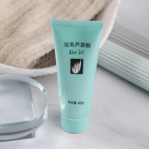 
Perfect Aloe Vera Gel 40g Hydrating, Moisturizing, Gentle Nourishing, After-sun Repair, Firming Skin, Anti-Acne Essence Aloe Vera Gel, Perfect Aloe Vera Gel 100% 1 Bottle