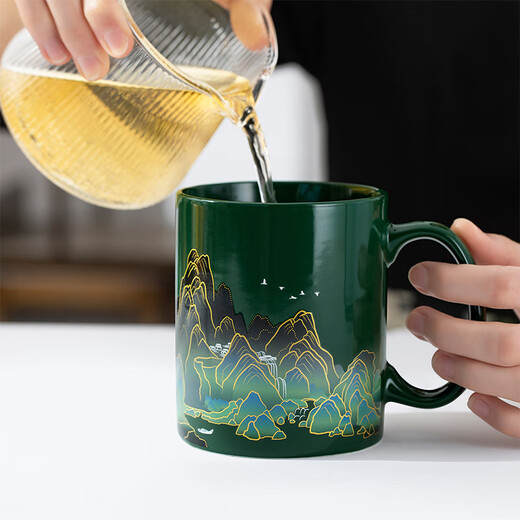 Bengong Haowu Qianli Jiangshan Ceramic Cup Warmth Sensing Color Changing Mug Star Same Style Cultural and Creative Birthday Gift Double Ninth Festival 1 piece 320ml