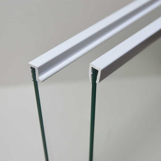 Fuhui refrigerator tempered glass partition refrigerator freezer compartment partition board universal for all brands of refrigerator accessories internal partition 30*25 cm