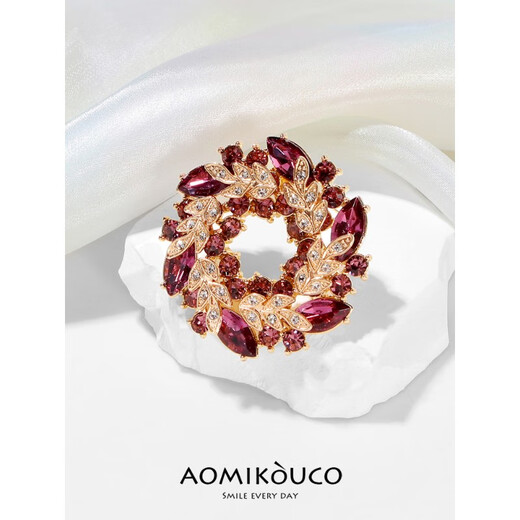 WOUG Retro Fashion Light Luxury Bauhinia Brooch Temperament Elegant Crystal Pin Feel Blazer Green Bauhinia (Boxed)