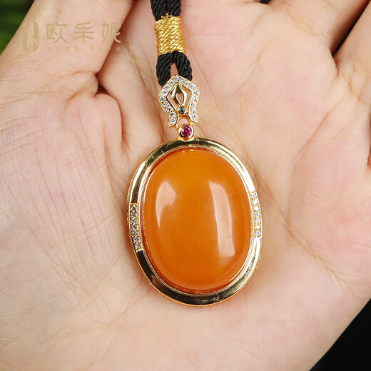 OUCERNY old beeswax pendant S925 silver inlaid with natural amber honey-filled chicken fat red large egg noodle pendant Baltic Sea gift for women silver inlaid beeswax pendant one thing one certificate free rope