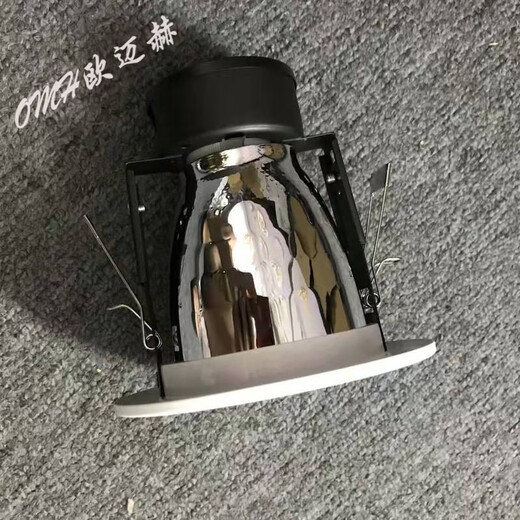 Oumahe old downlight e27 downlight ceiling light lamp holder spiral mouth energy-saving lamp shade shell old embedded spotlight white model 2.5 inch opening 7.5-8.5cm