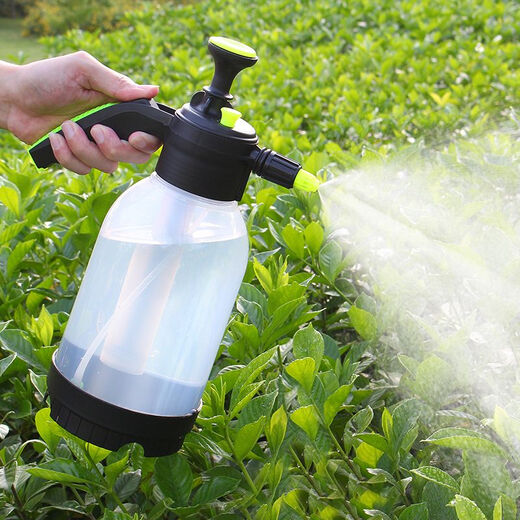 Small watering can, air pressure watering can for disinfection, spray bottle, gardening household watering can, sprayer for watering flowers, small 0.8L