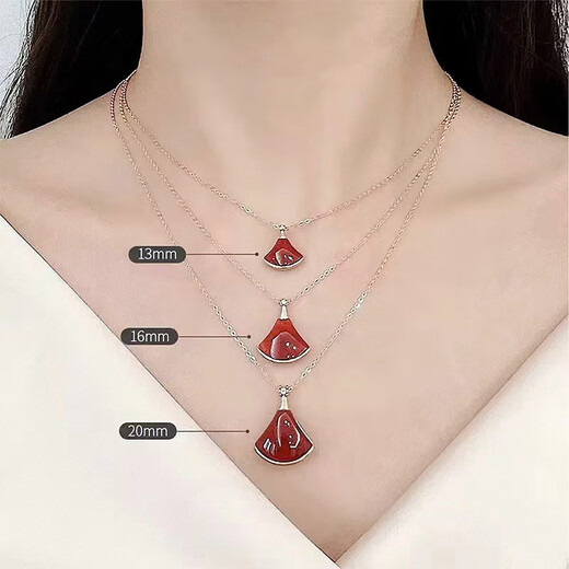 18K gold necklace small skirt pendant color gold rose gold au750 color gold necklace clavicle chain for girlfriend Chinese Valentine's Day gift K gold rose gold (single pendant) 16mm white mother-of-pearl
