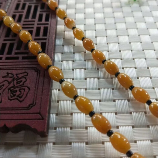 Sanskrit natural yellow agate transfer pendant bead chain lanyard pendant rope jade jade pendant necklace male and female Buddha beads natural yellow agate transfer pendant bead chain lanyard pendant rope
